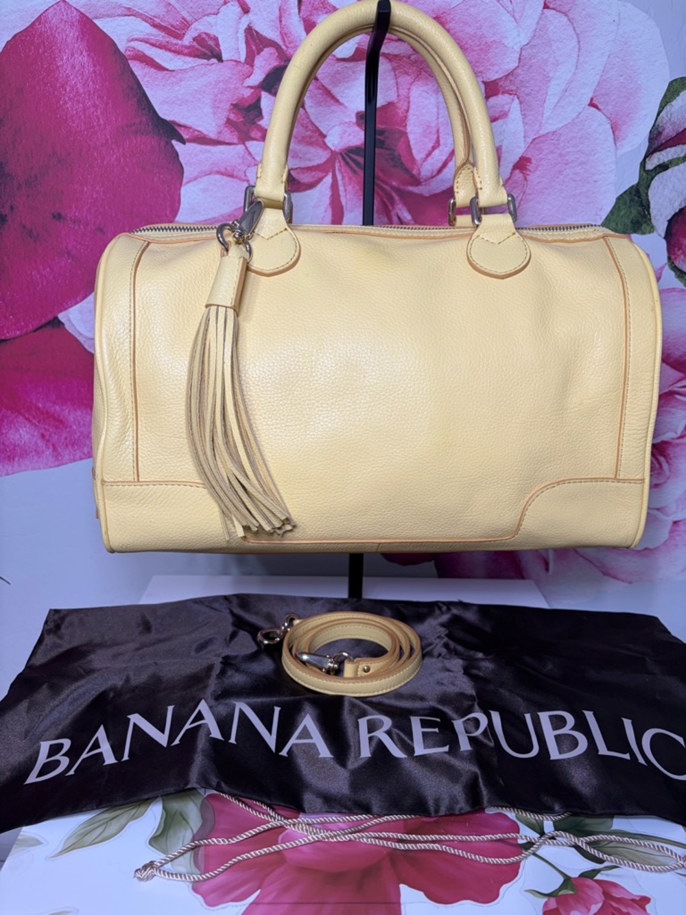 Banana Republic Evan Satchel in Lemon Drop